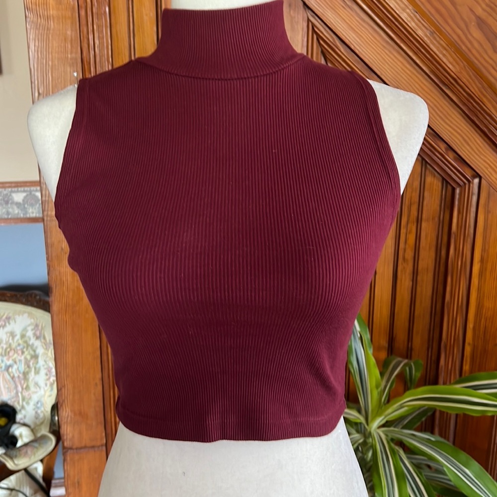 Mock Neck Sleeveless Pullover Sz S